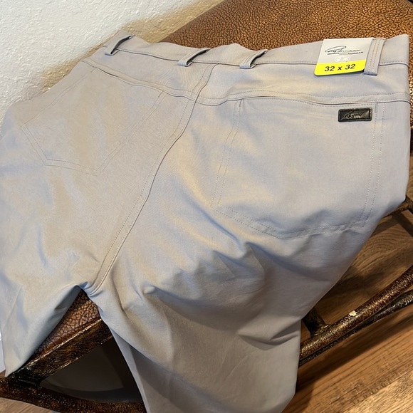 Greg Norman Collection Sharks 🦈 Classic Grey Golf Slim Fit Lightweight Pants! - Picture 3 of 8